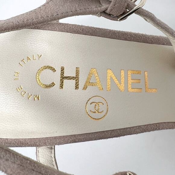 Chanel Mauve Suede Platform Sandals with Interlocking Logo- Size 37 - Picture 9 of 11